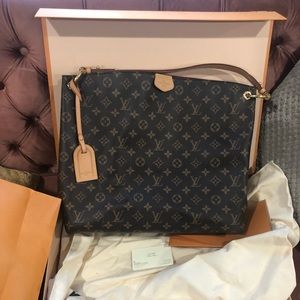 SOLDDDD DONT BUY Louis Vuitton Graceful MM